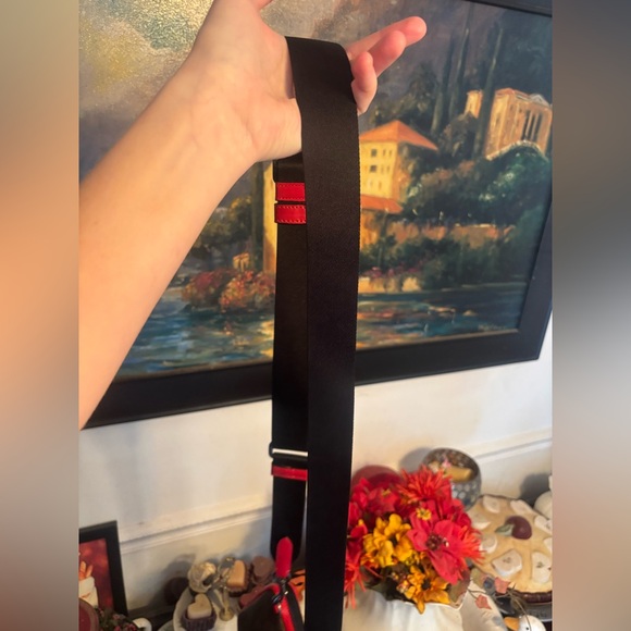 Coach Carrier Phone Crossbody In Colorblock Signature Canvas With Coach Patch - Picture 12 of 16